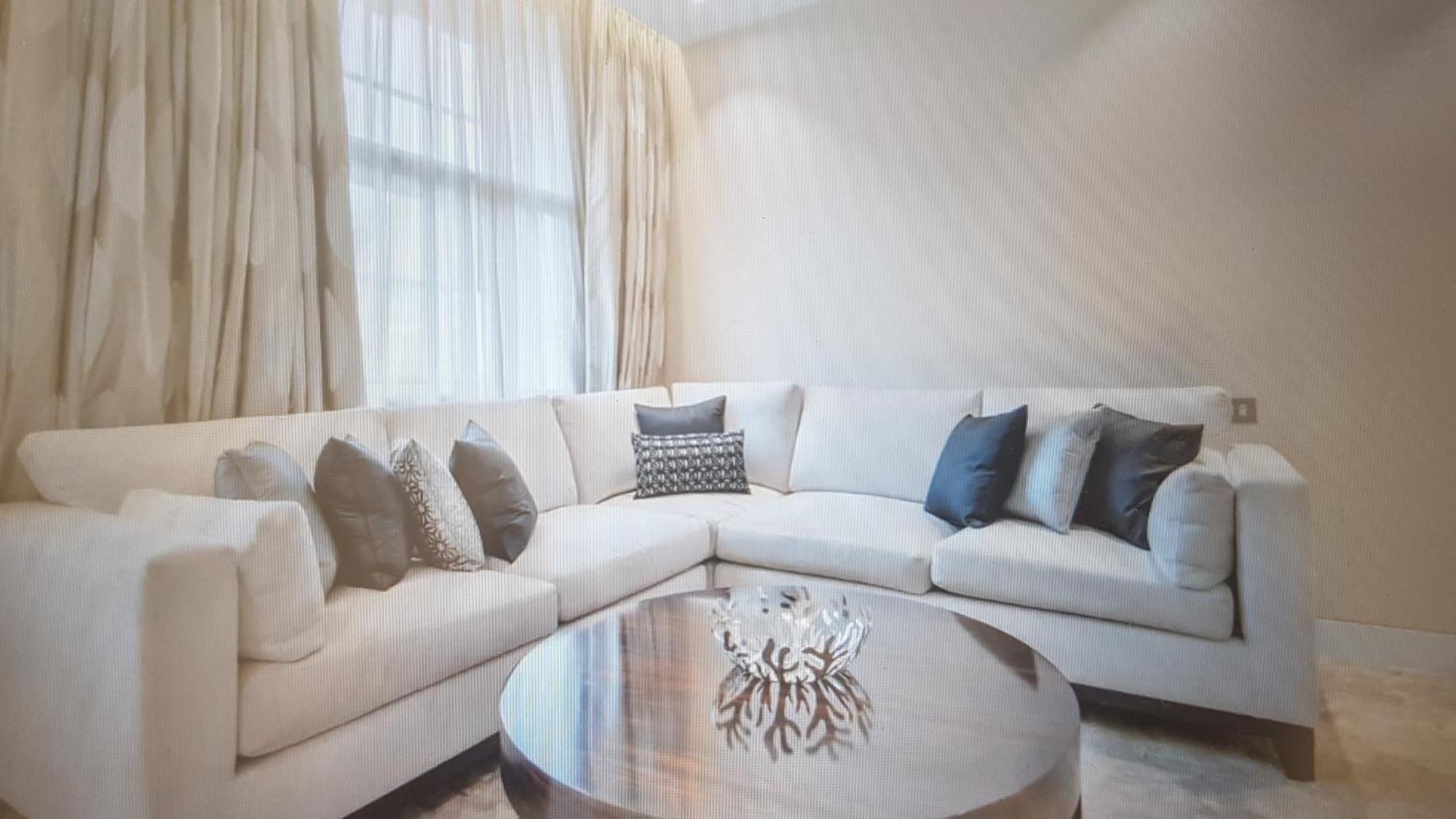 Elegant & Cozy In Kensington *